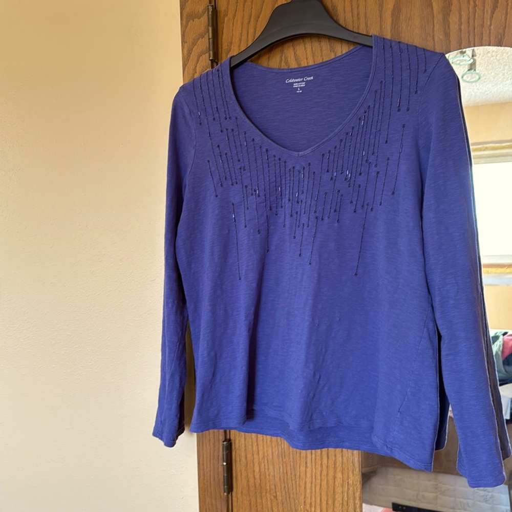 Long sleeve Coldwater Creek indigo v-neck top with embroidery and beading, Sz L
